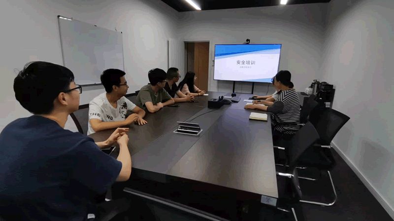 广州研究生辅导班的价格受到多种因素的影响，主要包括以下几点：